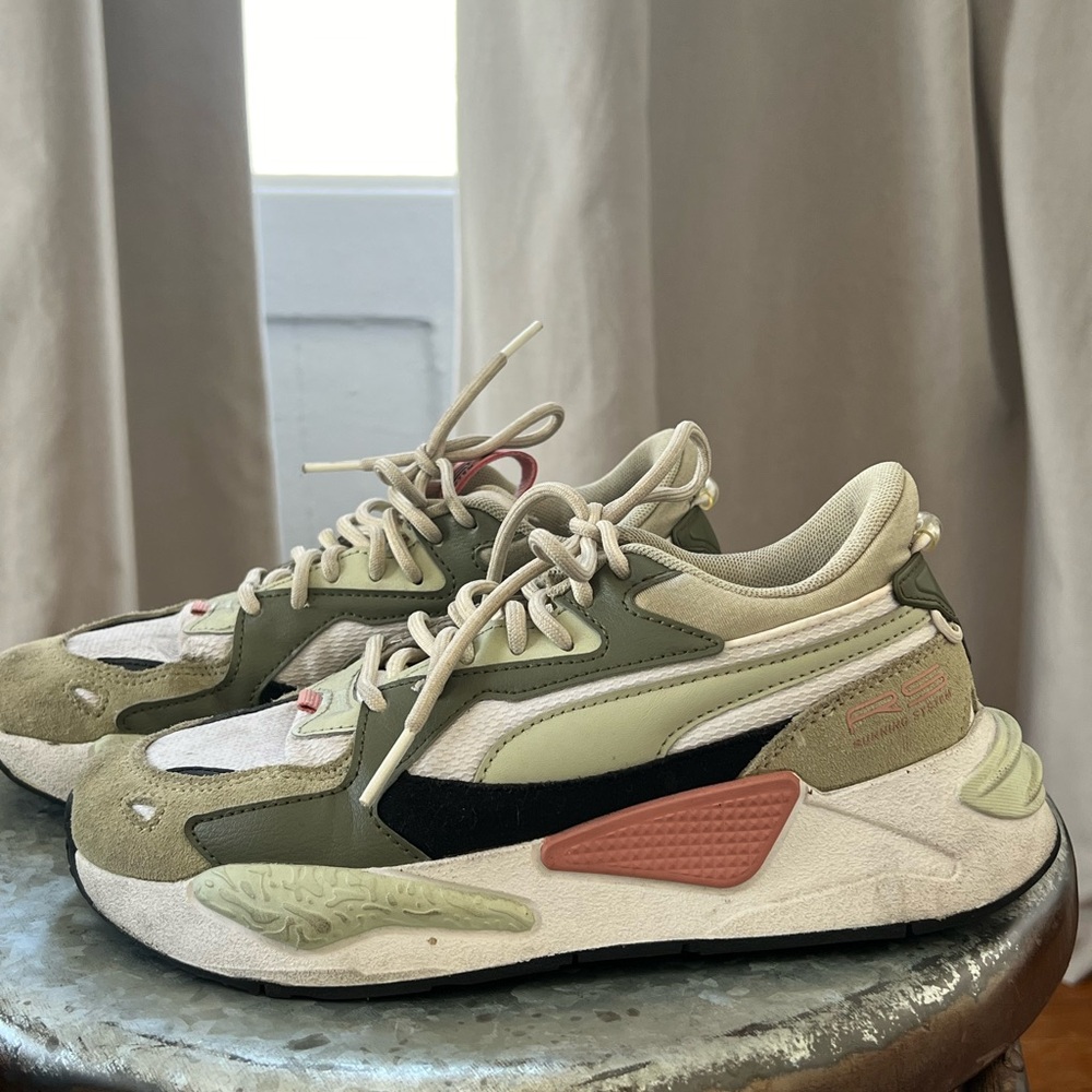 PUMA SNEAKERS